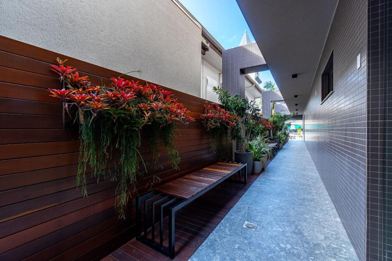 Aion Suites 103 - Compacto E Luxuoso Loft - Rooftop Com Piscina E Academia - A Poucos Passos Da Praia Бомбиняс Екстериор снимка
